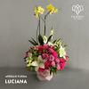 arreglo de rosas y orquídeas
