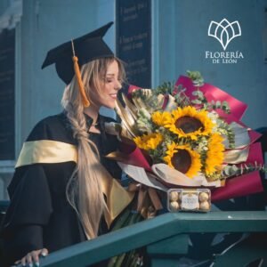 Combo Graduación 5 girasoles y 16 Ferrero