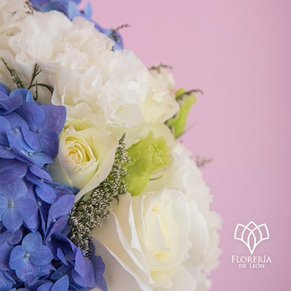 Ramo con Hortensias azul 2